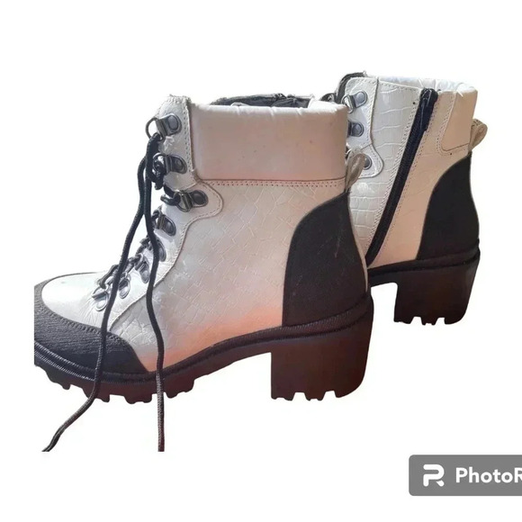 Enjoiya White  Leather Lace Up Hiking/Combat Boots w/ 3" Heel Sz 8 - Picture 2 of 9